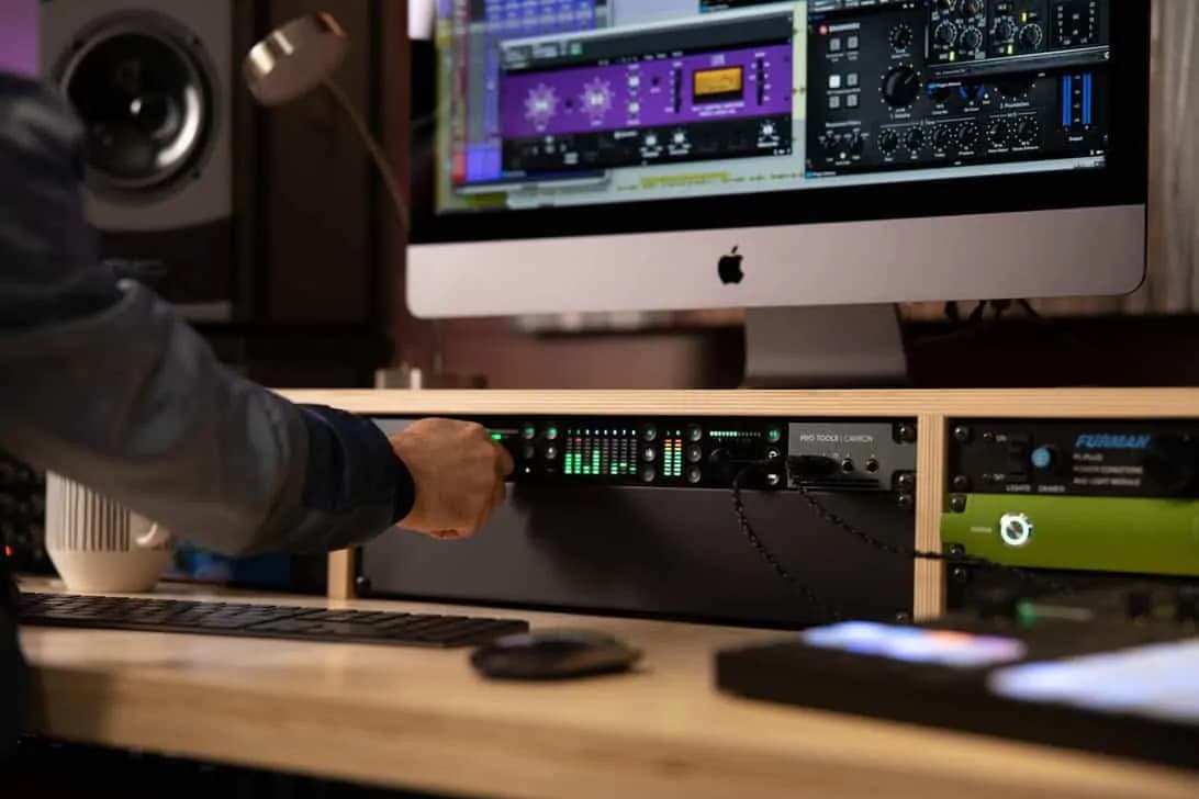 Why is Avid Carbon such a good interface?