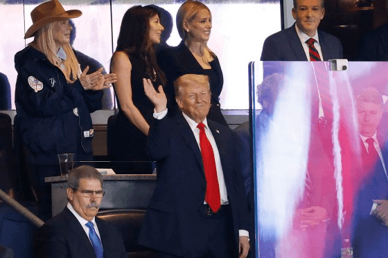 Trump Greeted by Mixed Reactions at Yankees Game
